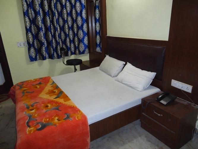 فندق Sahara International Deluxe نيودلهي الغرفة الصورة